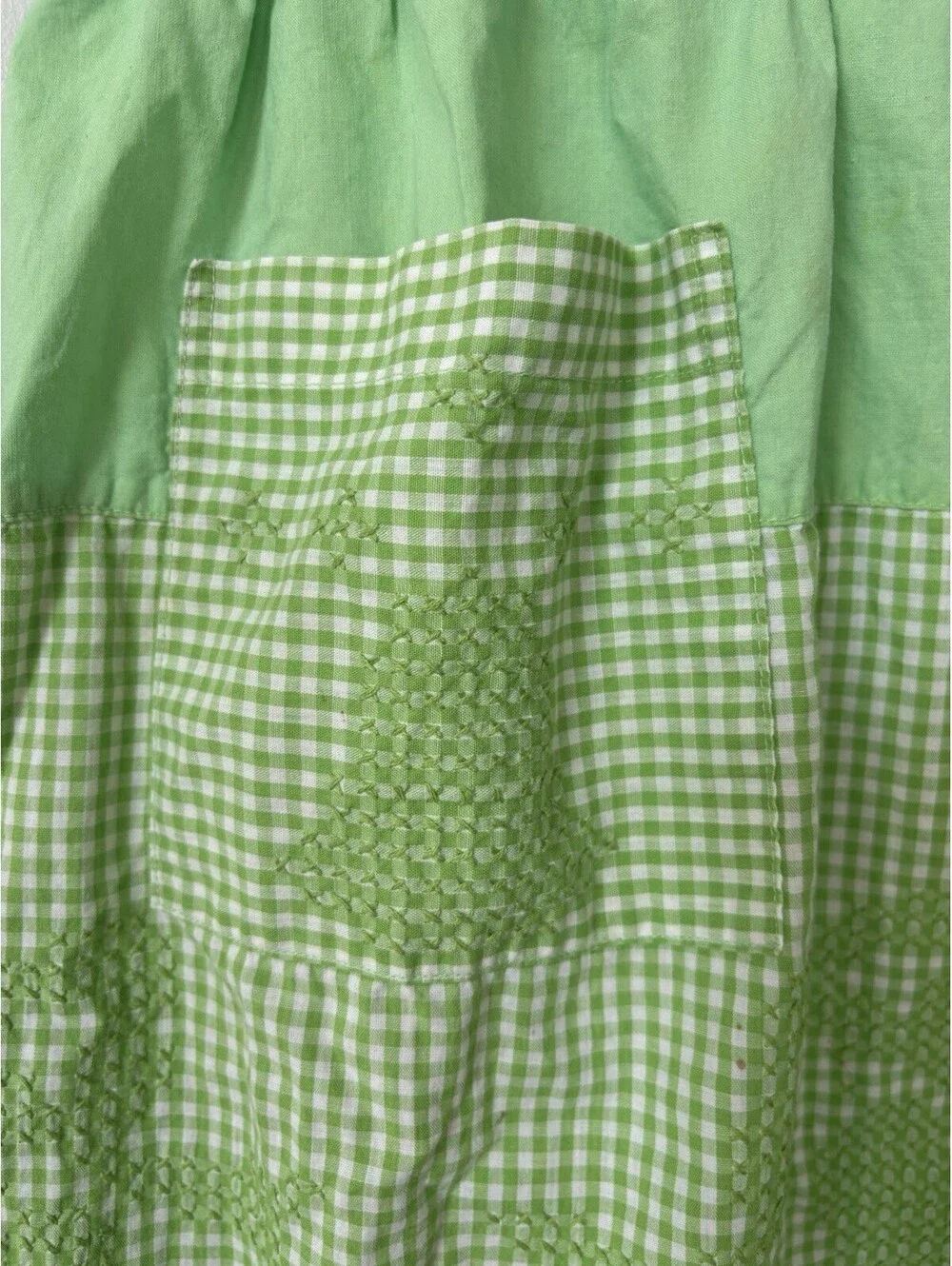 Vintage 1950s Green Gingham Half Apron Embroidered Chicken Scratch Cross Stitch